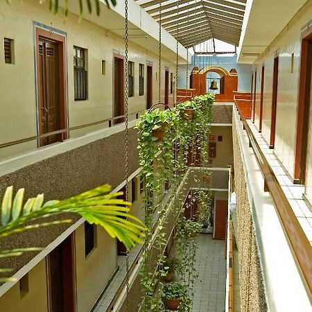 Hotel Janeiro Guadalajara Esterno foto