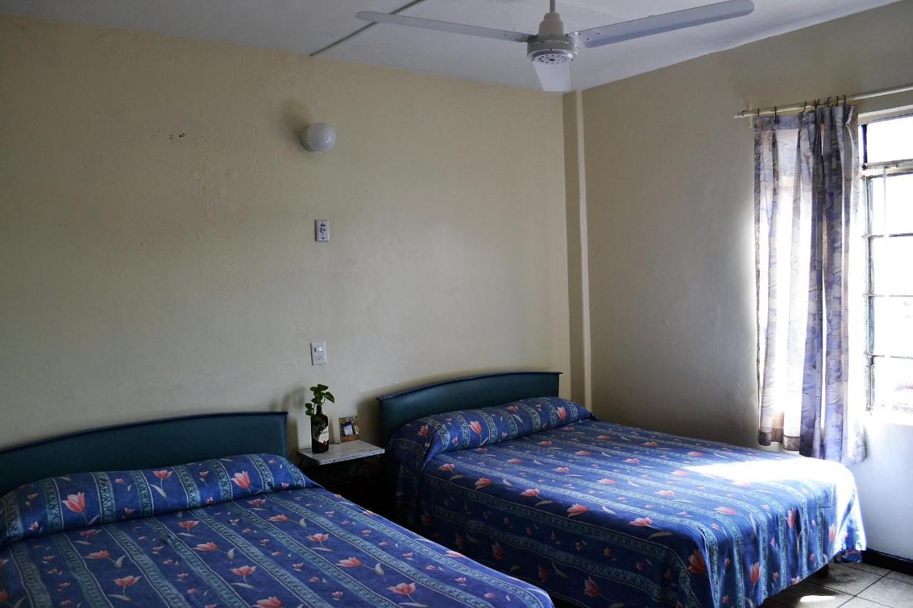 Hotel Janeiro Guadalajara Esterno foto