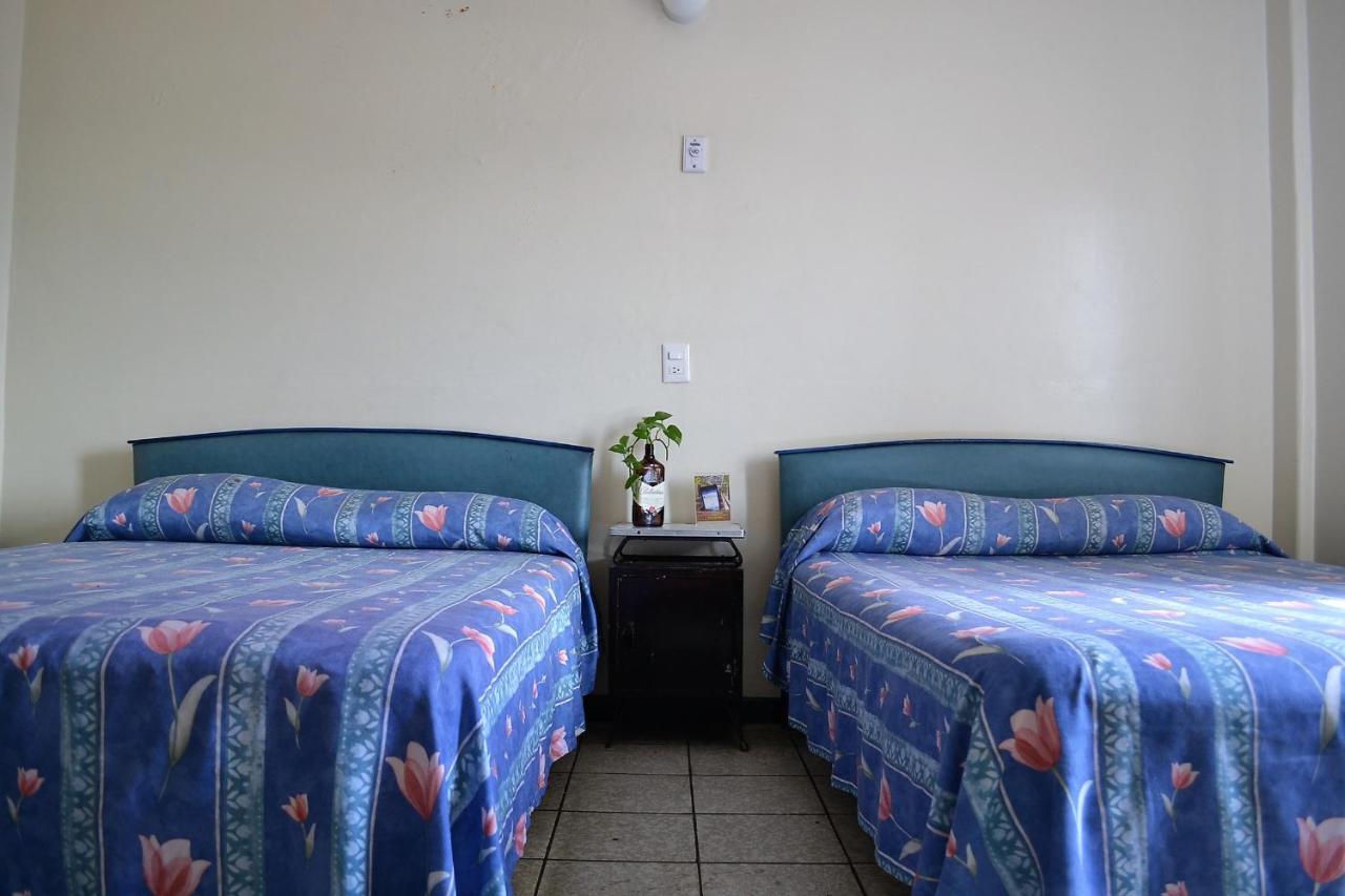 Hotel Janeiro Guadalajara Esterno foto