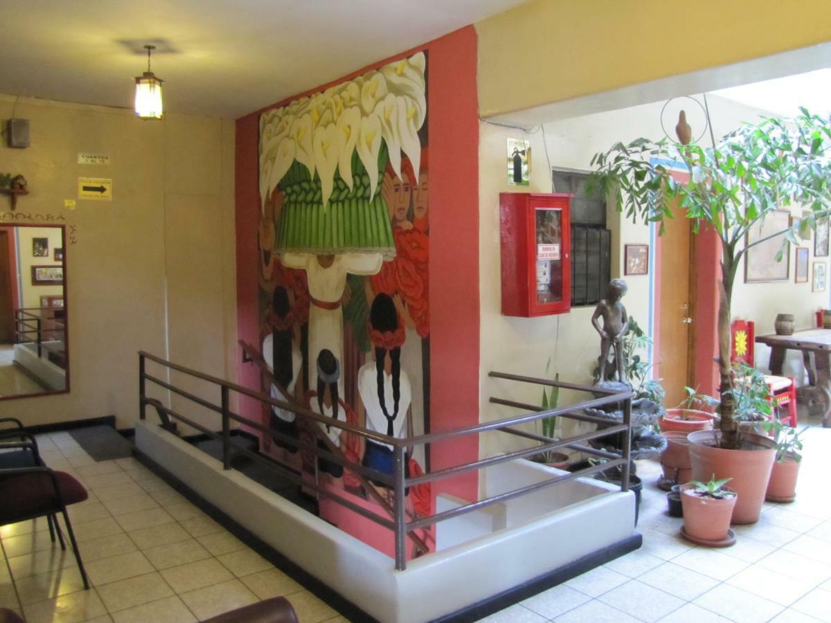 Hotel Janeiro Guadalajara Esterno foto