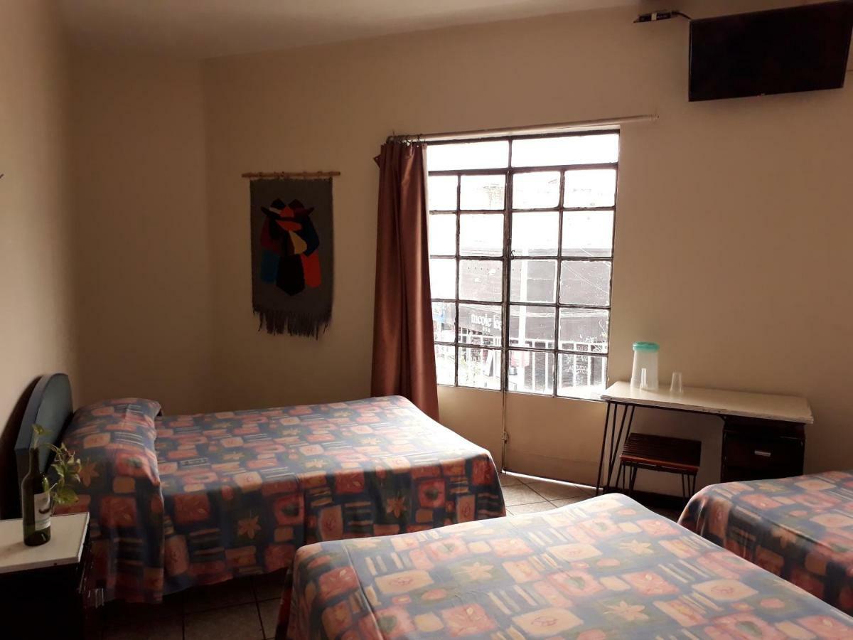 Hotel Janeiro Guadalajara Esterno foto